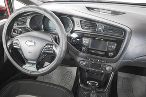 Хетчбэк Kia Ceed 2015 года, 1229000 рублей, Кемерово