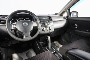 Хетчбэк Nissan Tiida 2012 года, 829000 рублей, Новосибирск