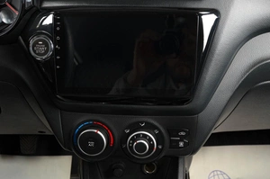 Седан Kia Rio 2011 года, 899000 рублей, Тюмень