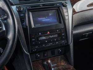 Седан Toyota Camry 2015 года, 2299000 рублей, Сургут