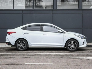 Седан Hyundai Solaris 2020 года, 1749000 рублей, Кирилловка