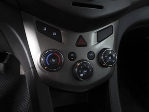 Хетчбэк Chevrolet Aveo 2012 года, 800000 рублей, Ростов-на-Дону