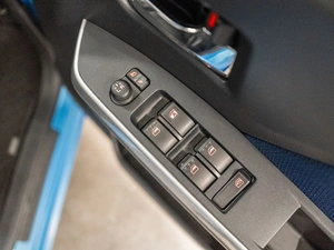 Минивэн Toyota Roomy 2019 года, 1075000 рублей, Красноярск