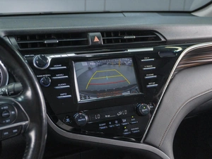 Седан Toyota Camry 2019 года, 2899000 рублей, Сургут