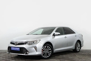 Седан Toyota Camry 2014 года, 1999000 рублей, Сургут
