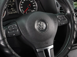 Внедорожник Volkswagen Tiguan 2014 года, 1179000 рублей, Воронеж