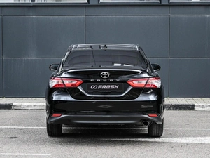 Седан Toyota Camry 2019 года, 2550000 рублей, Кирилловка