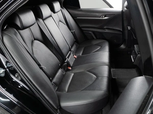 Седан Toyota Camry 2021 года, 2999000 рублей, Тюмень