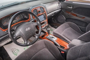 Седан Hyundai Sonata 2007 года, 529000 рублей, Томск