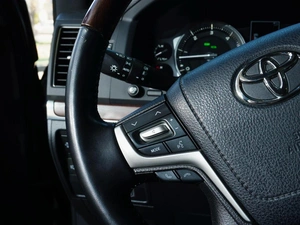 Внедорожник Toyota Land Cruiser 2019 года, 6448000 рублей, Тверь