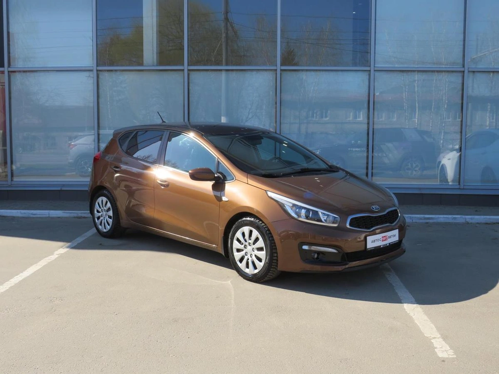 Хэтчбек Kia Ceed 2015 года, 1160000 рублей, Курск