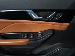 Лифтбек FAW Bestune B70 2023 года, 2235111 рублей, Тверь