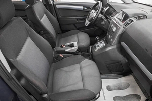 Минивэн Opel Zafira 2006 года, 469000 рублей, Барнаул