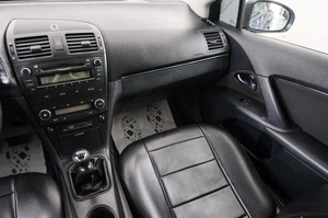 Седан Toyota Avensis 2010 года, 1229000 рублей, Красноярск