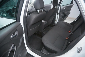 Седан Ford Focus 2018 года, 997000 рублей, Красноярск
