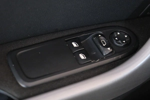 Хетчбэк Peugeot 308 2012 года, 629000 рублей, Омск