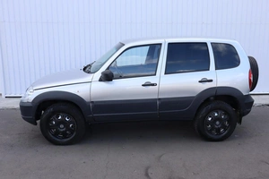 Внедорожник Chevrolet Niva 2020 года, 820000 рублей, Брянск