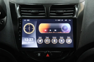 Седан Hyundai Solaris 2014 года, 919000 рублей, Омск