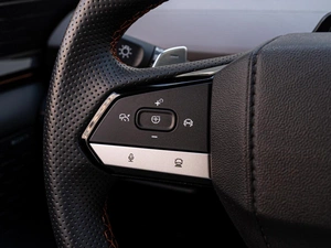 Лифтбек Changan UNI-V 2023 года, 2277000 рублей, Краснодар