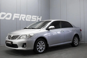 Седан Toyota Corolla 2012 года, 1170000 рублей, Омск
