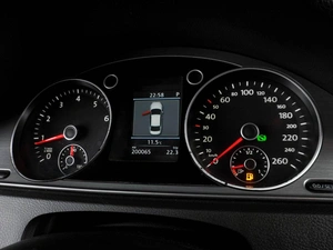 Седан Volkswagen Passat 2011 года, 854000 рублей, Воронеж