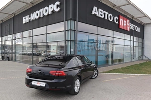 Седан Volkswagen Passat 2015 года, 1900000 рублей, Мирное