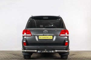 Внедорожник Toyota Land Cruiser 2011 года, 3819000 рублей, Тюмень