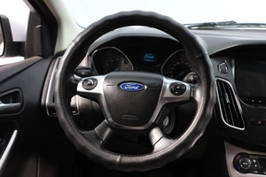 Седан Ford Focus 2013 года, 1089000 рублей, Новосибирск