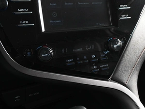 Седан Toyota Camry 2019 года, 1939000 рублей, Аксай