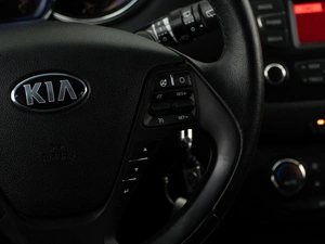 Хетчбэк Kia Ceed 2016 года, 1387444 рублей, Москва