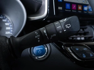 Внедорожник Toyota C-HR 2019 года, 2730000 рублей, Ставрополь