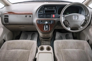 Минивэн Honda Odyssey 2001 года, 629000 рублей, Красноярск