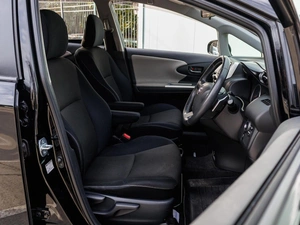 Минивэн Toyota Wish 2010 года, 1599000 рублей, Большой Сочи