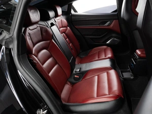 Седан Porsche Taycan 2020 года, 8350000 рублей, Тюмень