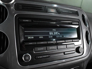 Внедорожник Volkswagen Tiguan 2011 года, 1064000 рублей, Воронеж