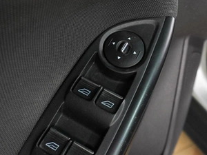 Хетчбэк Ford Focus 2012 года, 889000 рублей, Воронеж