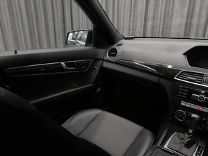 Седан Mercedes-benz C-класс 2012 года, 1400000 рублей, Красноярск