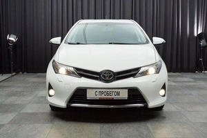 Универсал Toyota Auris 2014 года, 1077000 рублей, Красноярск