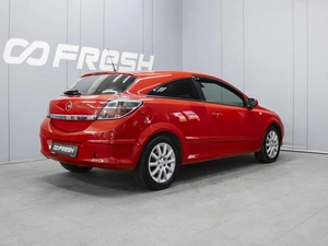 Хетчбэк Opel Astra GTC 2007 года, 535000 рублей, Омск