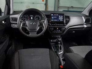 Седан Hyundai Solaris 2021 года, 1665000 рублей, Воронеж