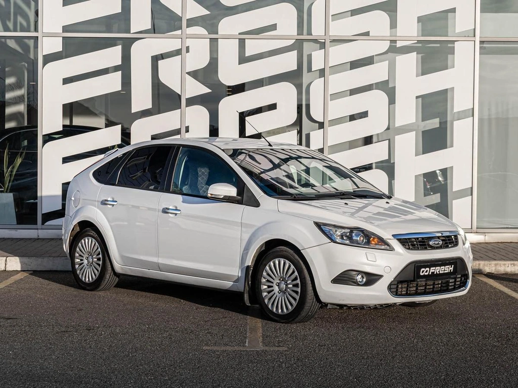 Хетчбэк Ford Focus 2011 года, 800000 рублей, Краснодар