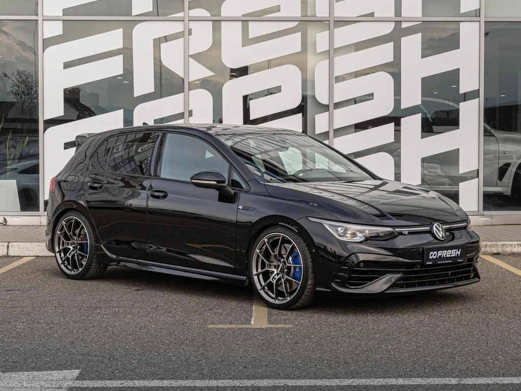 Хетчбэк Volkswagen Golf R 2023 года, 6200000 рублей, Краснодар