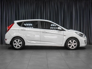 Хетчбэк Hyundai Solaris 2012 года, 699000 рублей, Тюмень