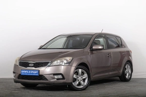 Хетчбэк Kia Ceed 2011 года, 849000 рублей, Томск