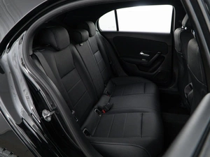 Хетчбэк Mercedes-benz A-класс 2019 года, 2457077 рублей, Москва