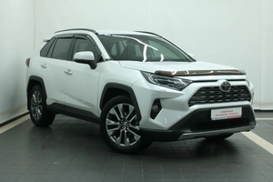 Внедорожник Toyota RAV4 2021 года, 3450000 рублей, Красноярск