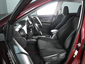 Внедорожник Toyota RAV4 2017 года, 2349000 рублей, Аксай