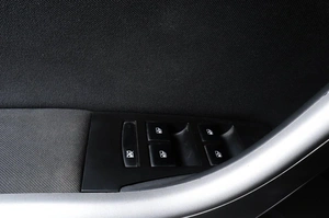 Хетчбэк Opel Astra 2011 года, 709000 рублей, Челябинск