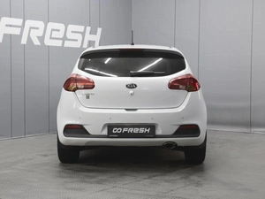 Хетчбэк Kia Ceed 2014 года, 1120000 рублей, Омск