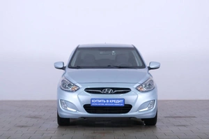 Седан Hyundai Solaris 2013 года, 899000 рублей, Омск